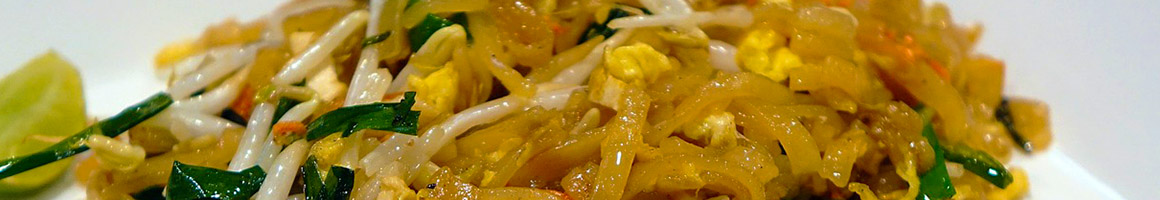 Eating Asian Fusion Malaysian Thai at Green Papaya restaurant in River Edge, NJ.